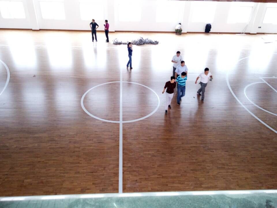 運(yùn)動木地板,運(yùn)動地板